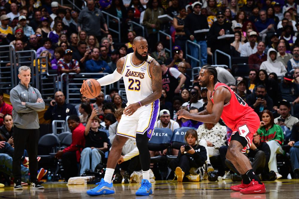 逐中为季后 逐中为季后